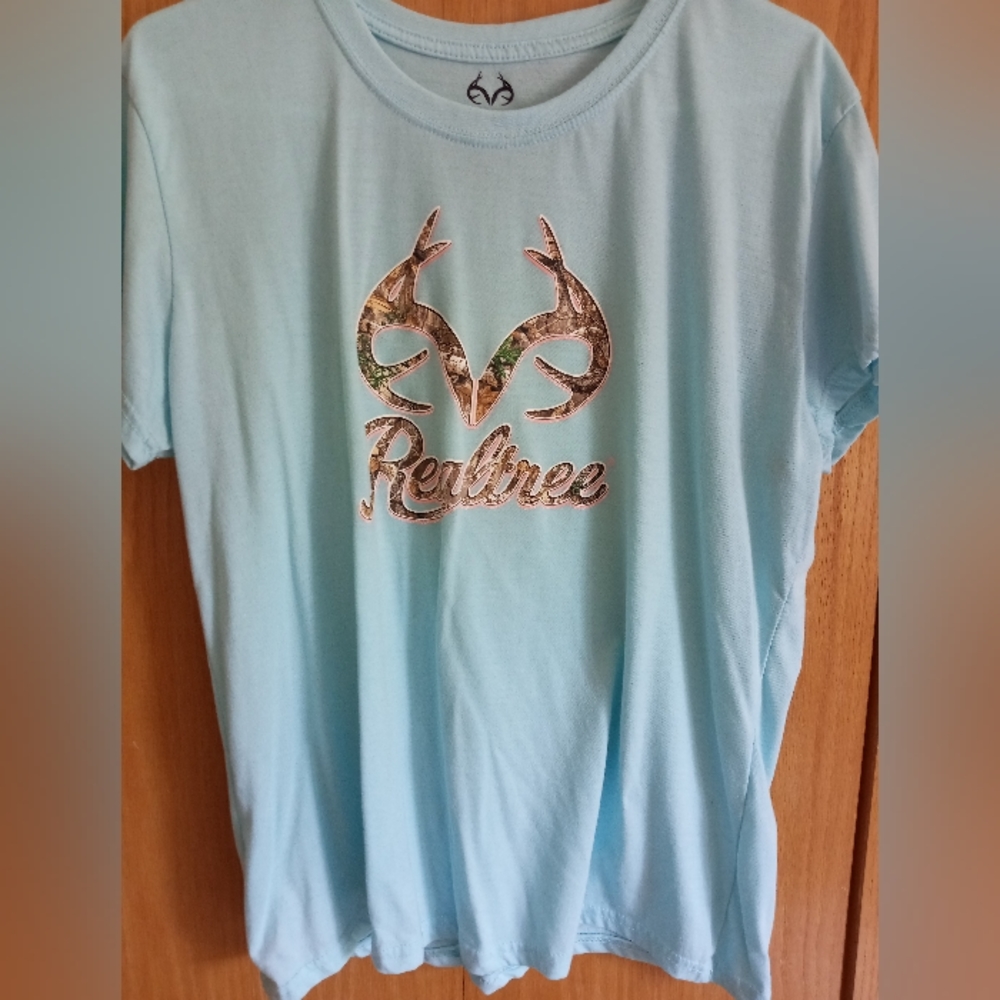 Light blue realtree t-shirt